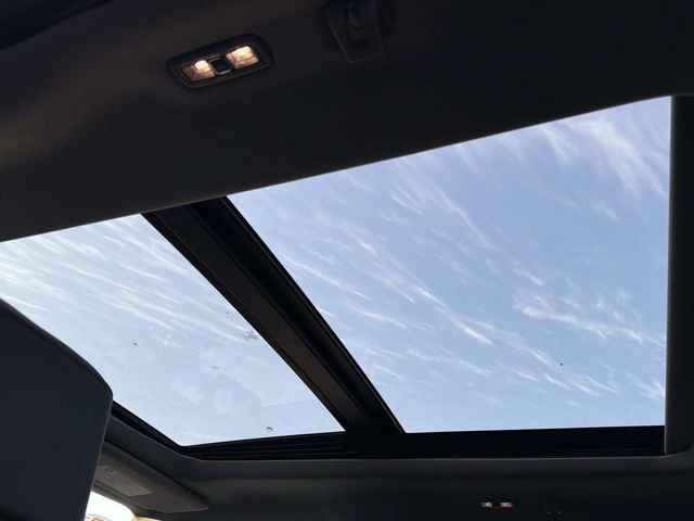 New 2026 Ford F250 Lariat w/ Black Appearance Package image 23