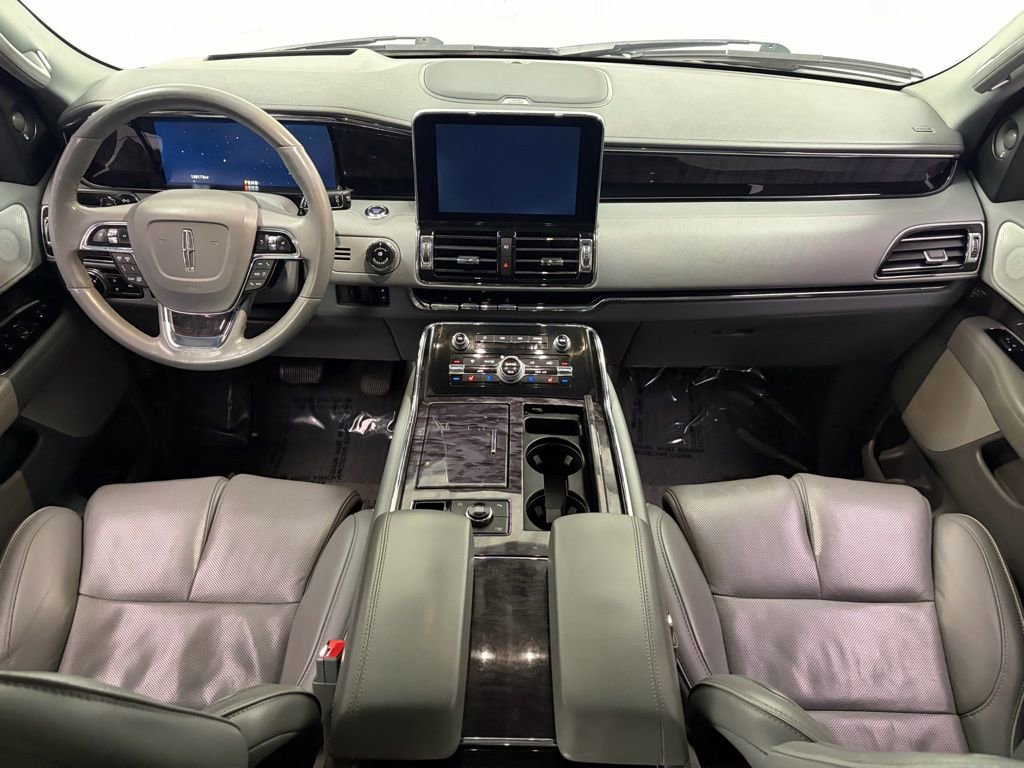 Used 2019 Lincoln Navigator Reserve image 20