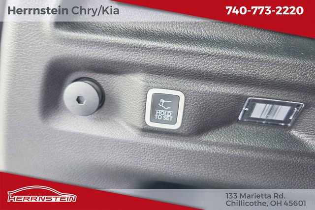 New 2025 Jeep Grand Cherokee L Laredo image 25