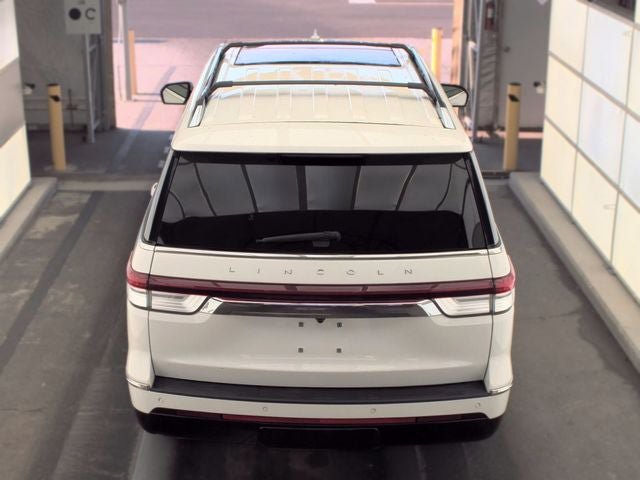 Used 2022 Lincoln Navigator L Reserve AWD/4WD image 7