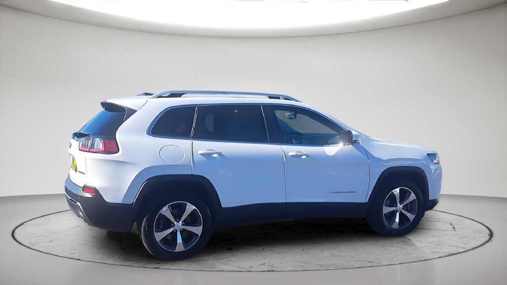 Used 2019 Jeep Cherokee Limited AWD/4WD image 6