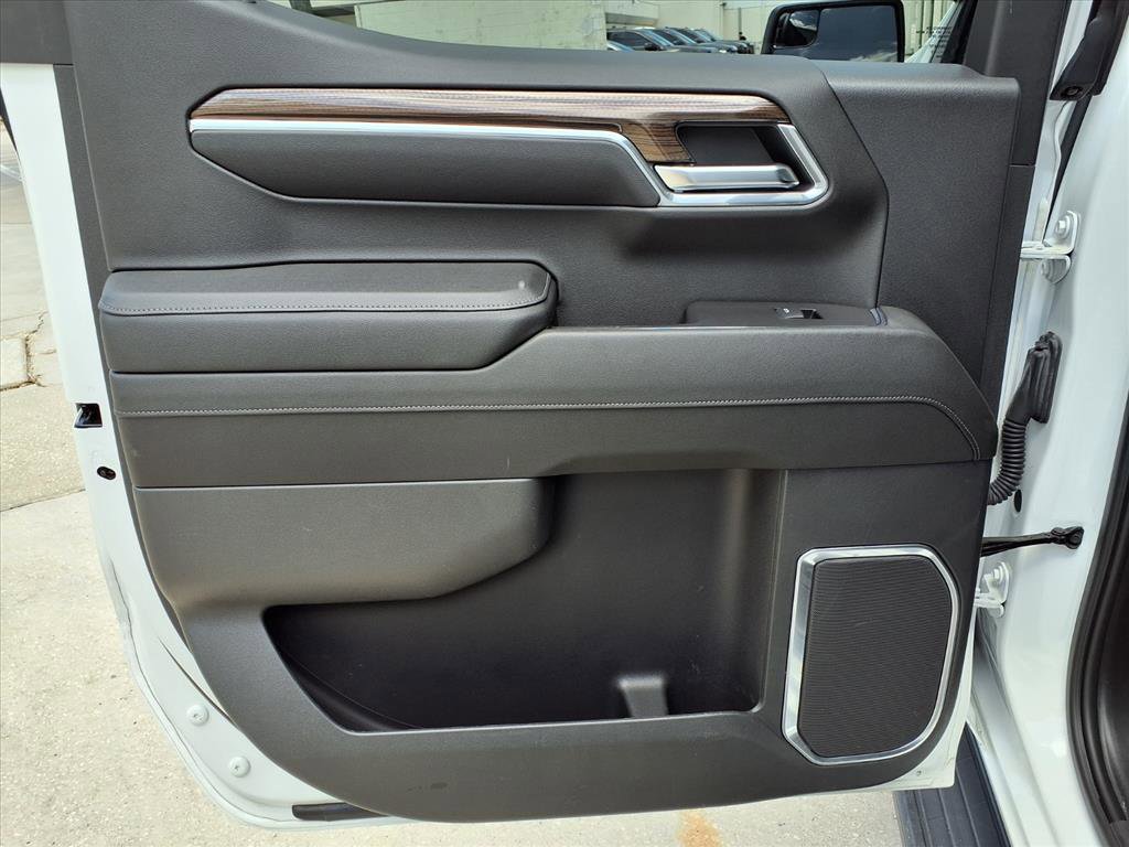 Used 2023 Chevrolet Silverado 1500 LT w/ Protection Package RWD image 16