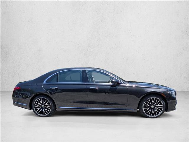 Used 2022 Mercedes-Benz S 500 4MATIC image 4