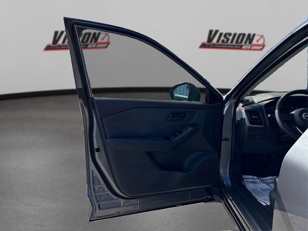 Used 2023 Nissan Rogue S AWD/4WD image 23