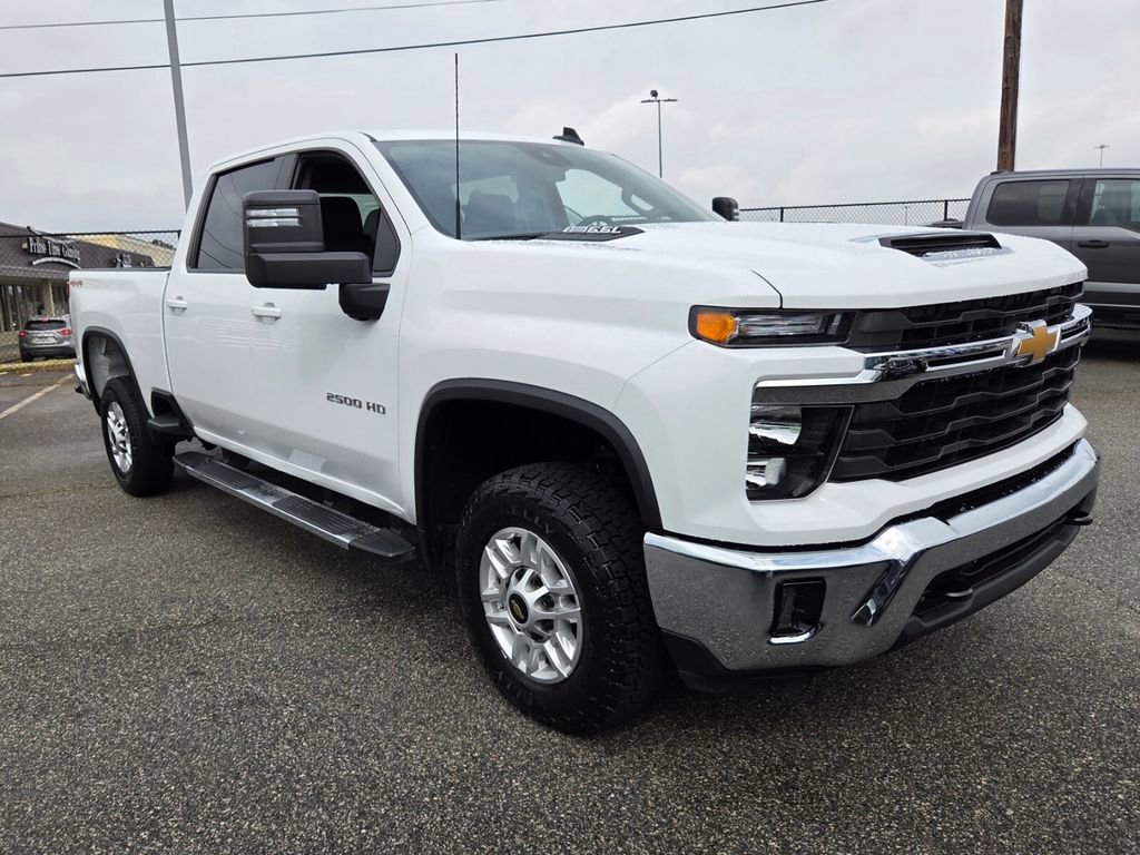 Used 2025 Chevrolet Silverado 2500 LT w/ Convenience Package image 1