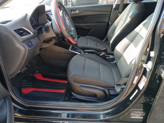 Used 2022 Hyundai Accent SE image 10