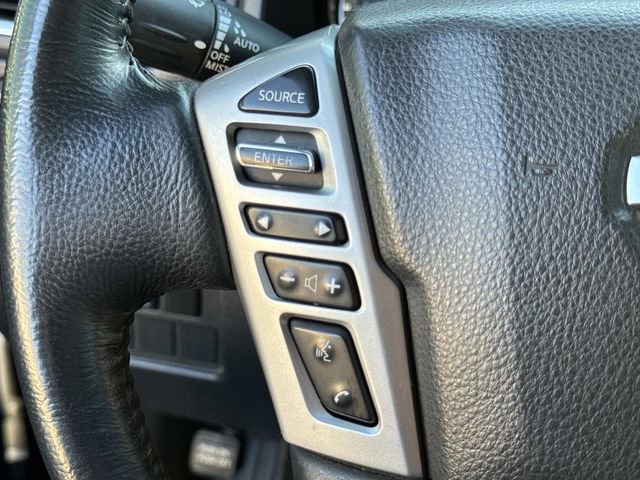 Used 2019 Nissan Titan SV w/ SV Convenience Package image 21