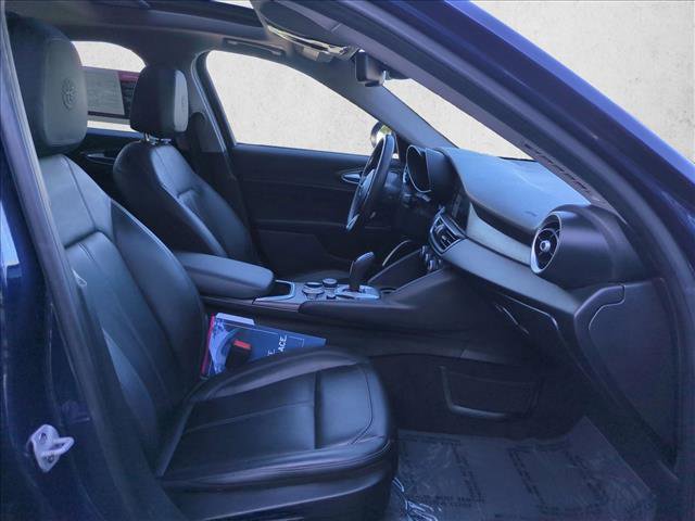 Used 2021 Alfa Romeo Giulia Ti w/ Nero Edizione image 22