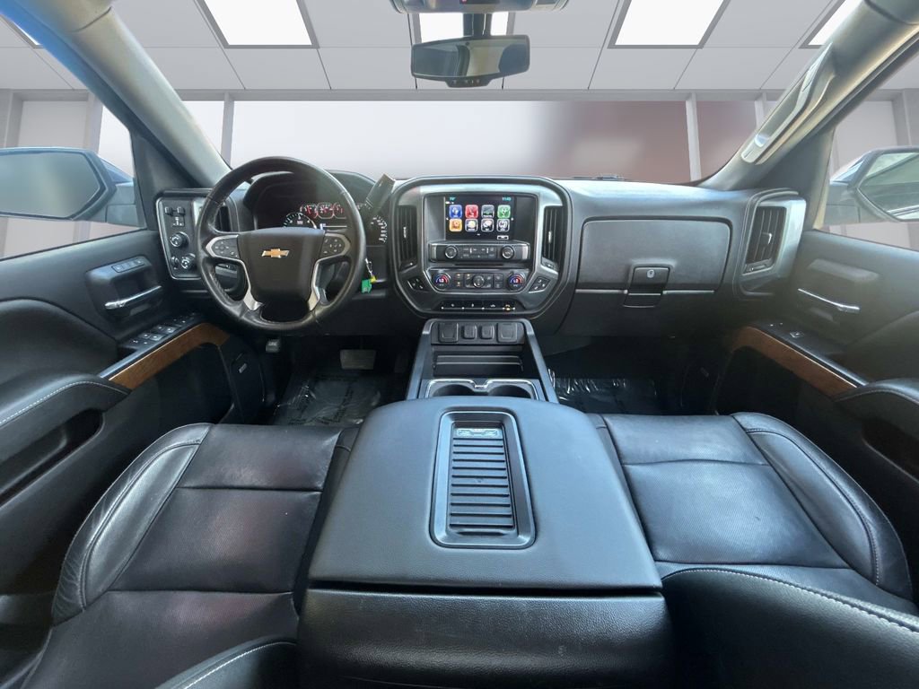 Used 2018 Chevrolet Silverado 1500 LTZ w/ LTZ Plus Package AWD/4WD image 15