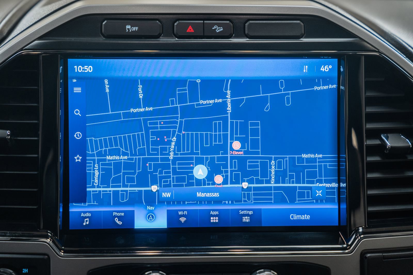 Used 2022 Ford F250 Lariat w/ Black Appearance Pkg image 31