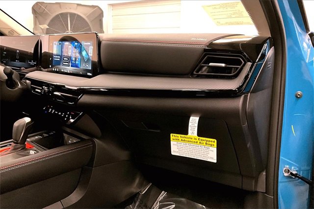 New 2026 Nissan Kicks SR w/ SR Premium Package image 32