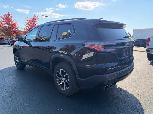 Used 2024 GMC Acadia AT4 w/ Luxury Package AWD/4WD image 8