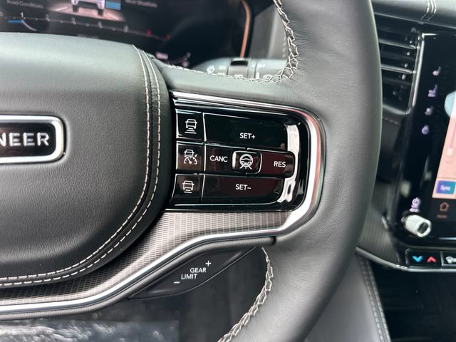 New 2026 Jeep Grand Wagoneer L Summit AWD/4WD image 24