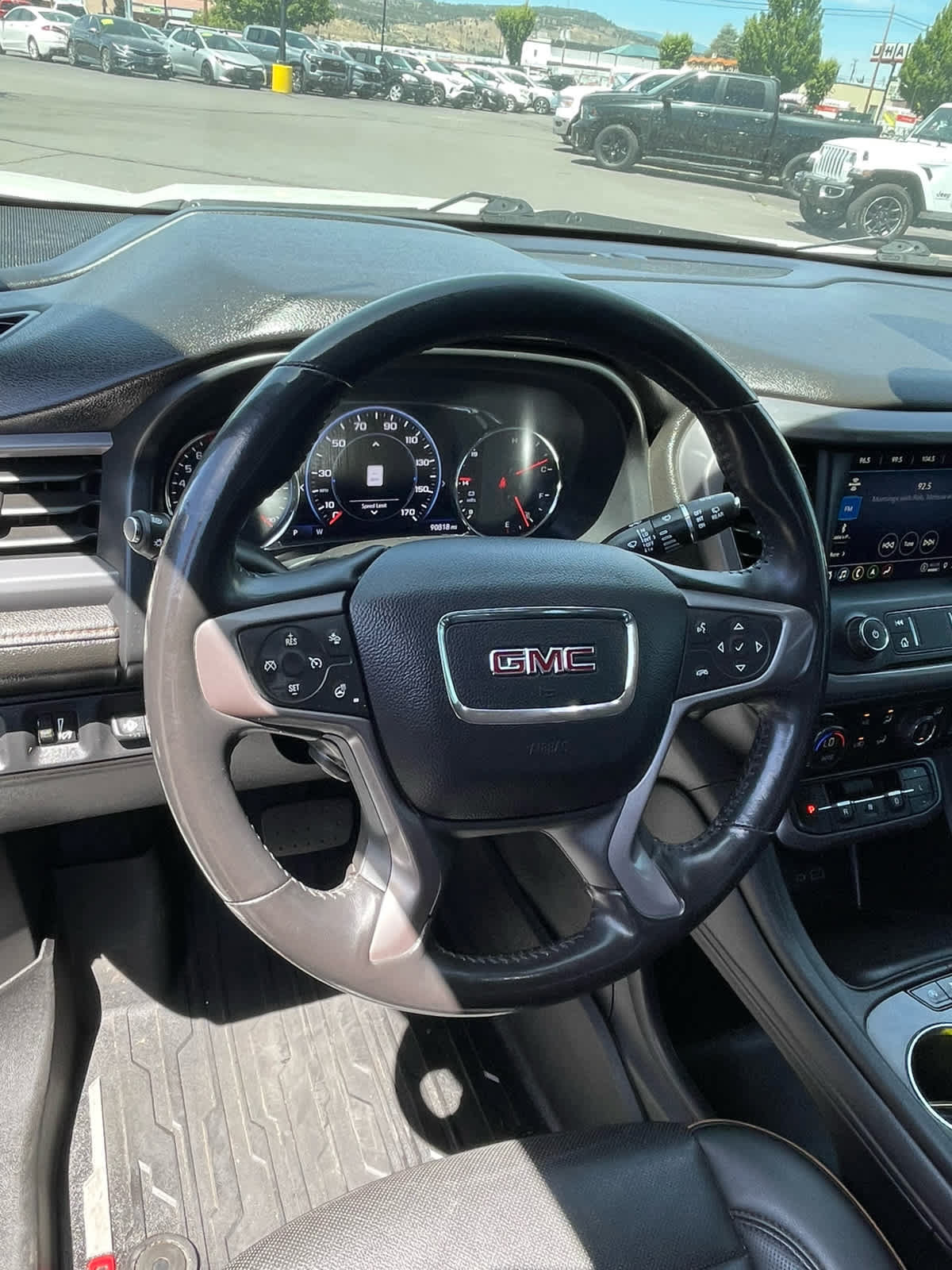 Used 2021 GMC Acadia AT4 w/ Technology Package AWD/4WD image 21