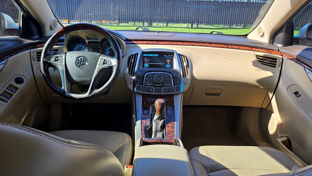 Used 2013 Buick LaCrosse Premium w/ Entertainment Package FWD image 30