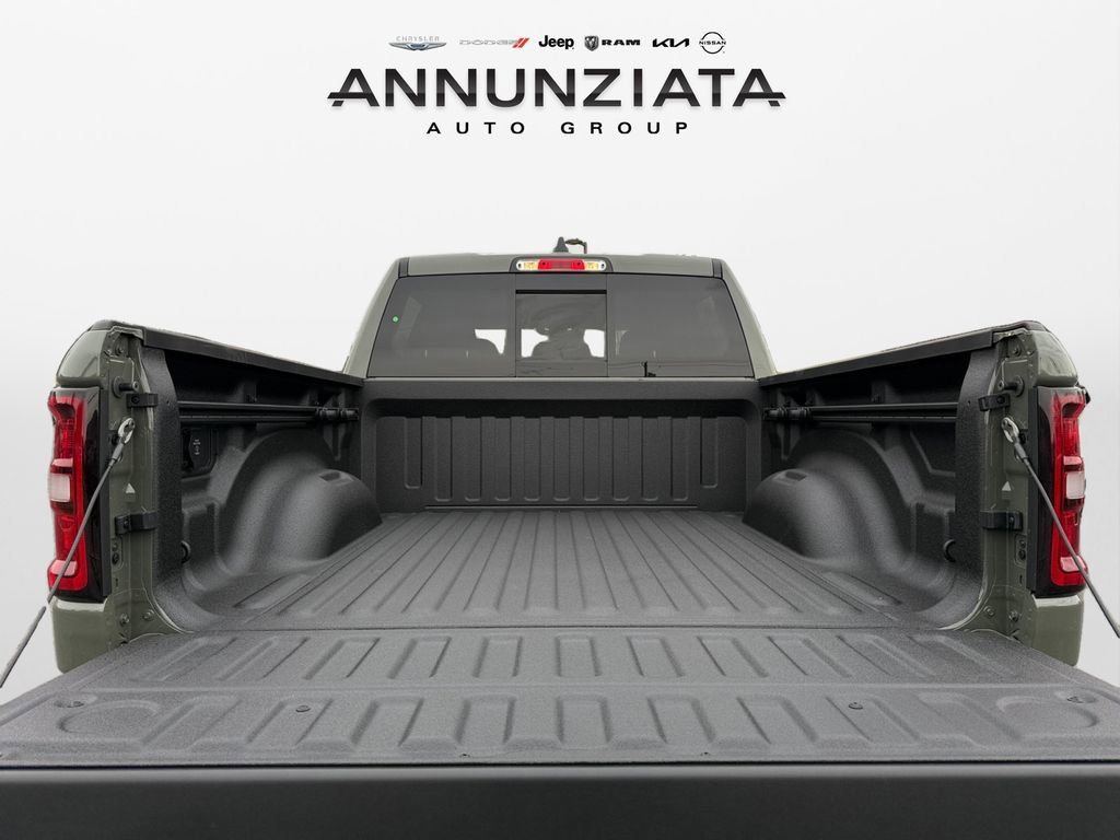 New 2026 RAM 1500 4x4 Crew Cab image 18