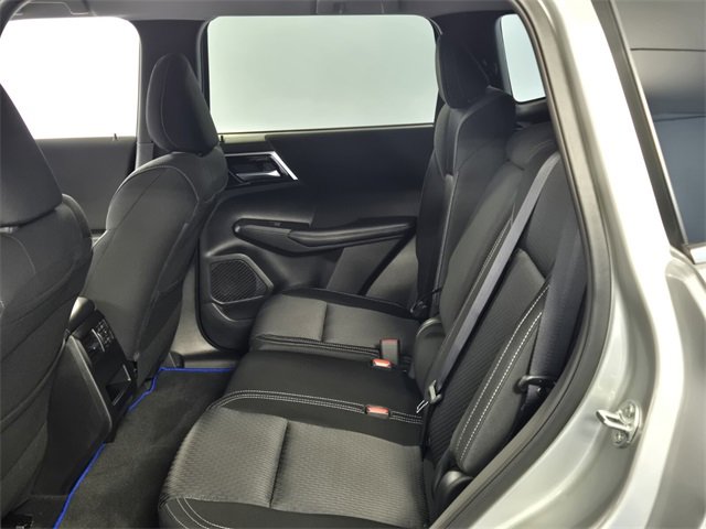 Used 2025 Mitsubishi Outlander ES image 11