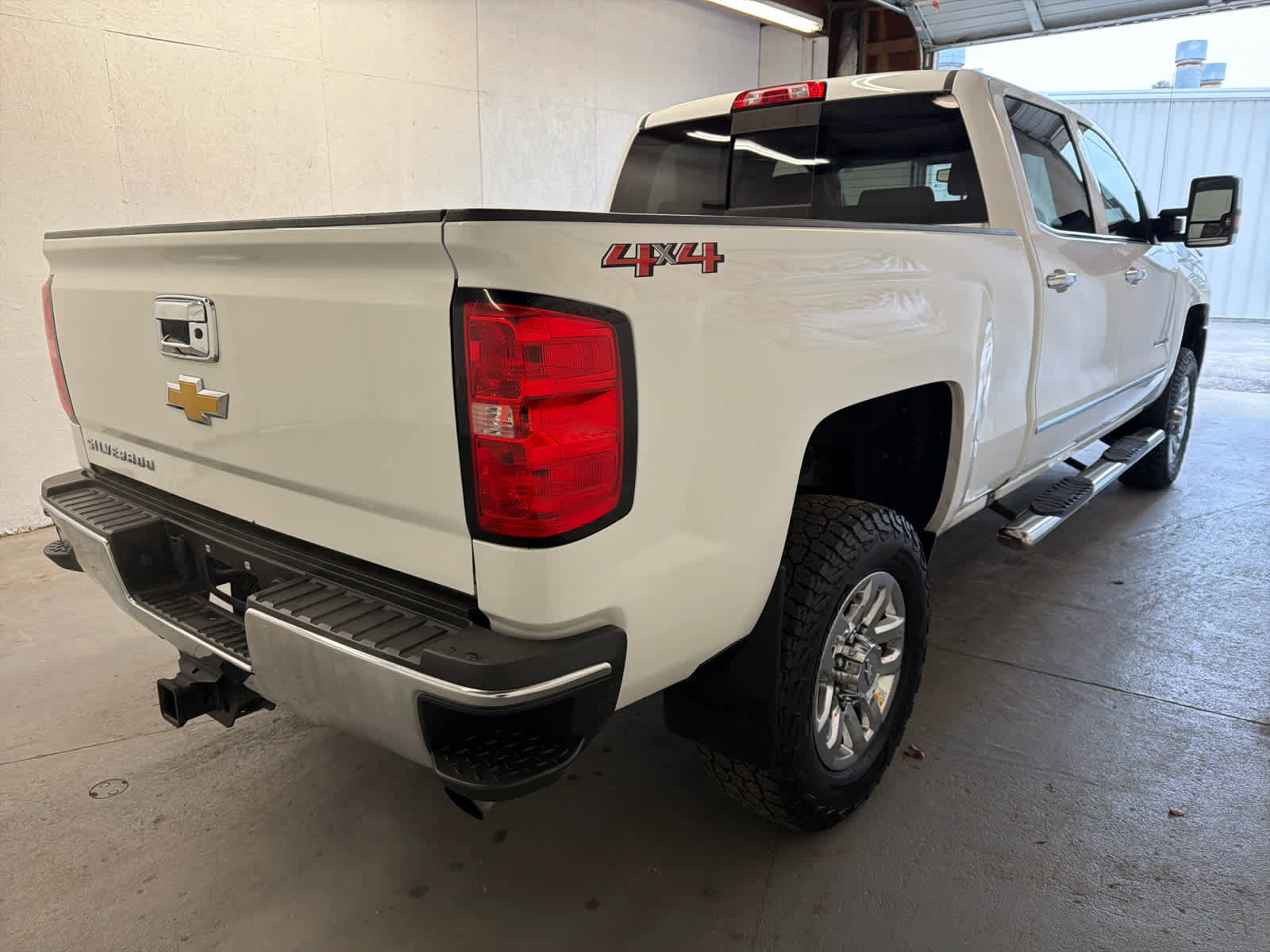 Used 2019 Chevrolet Silverado 2500 LTZ AWD/4WD image 5