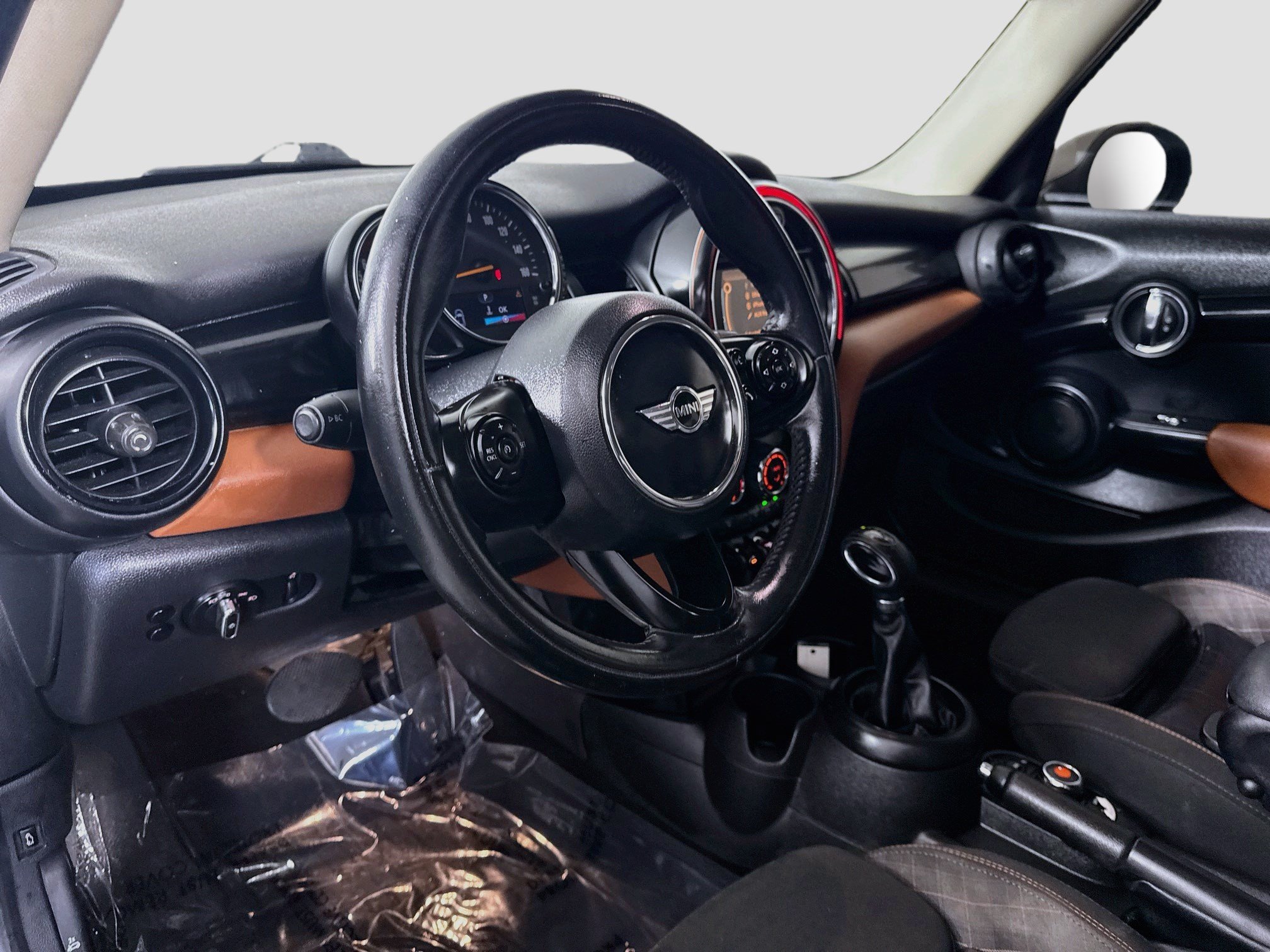 Used 2017 MINI Cooper 4-Door Hardtop FWD image 23