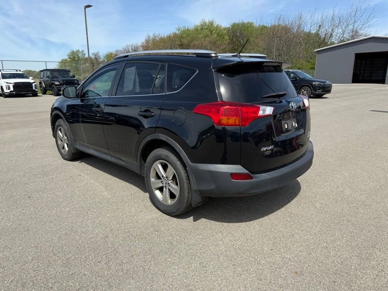 Used 2015 Toyota RAV4 XLE AWD/4WD image 8