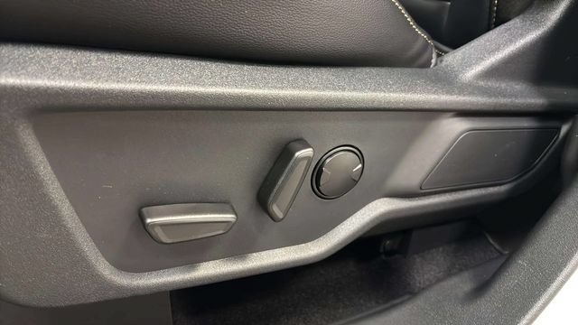 New 2026 Ford Bronco Badlands AWD/4WD image 32