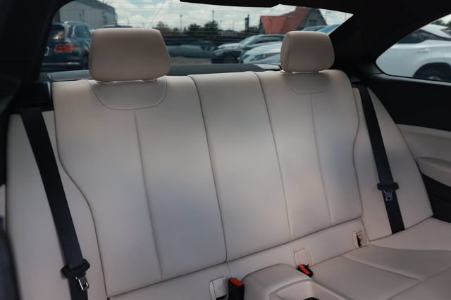 Used 2018 BMW M240i Coupe RWD image 15