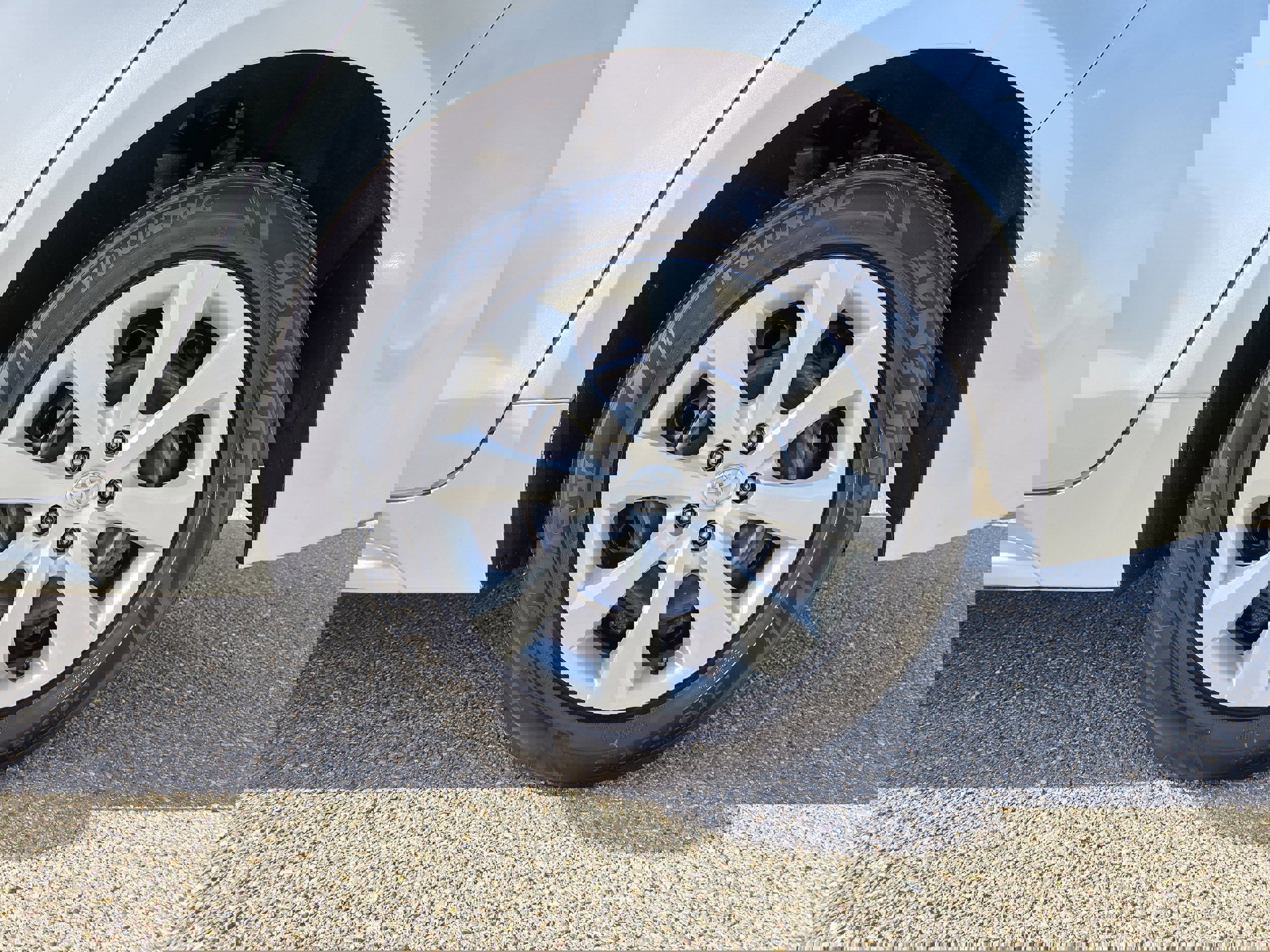 Used 2023 Toyota Corolla LE image 9