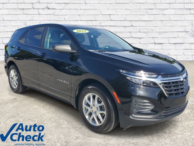 Used 2023 Chevrolet Equinox LS w/ LS Convenience Package FWD image 5