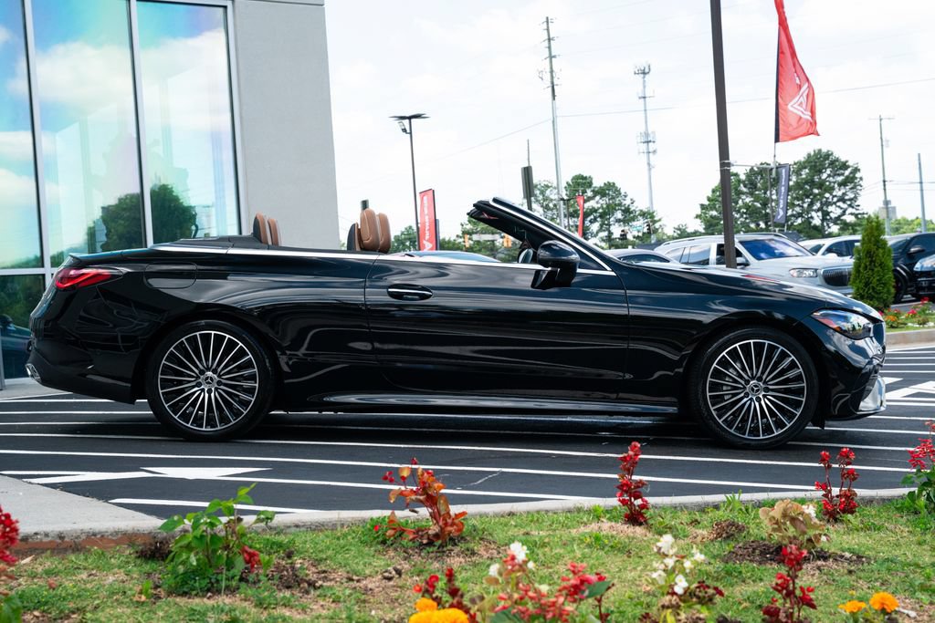 Used 2024 Mercedes-Benz CLE 300 4MATIC Cabriolet image 11