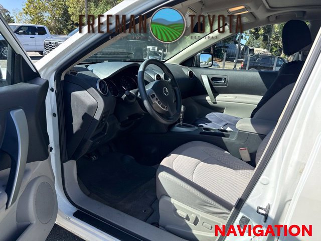 Used 2011 Nissan Rogue SV w/ Premium Pkg AWD/4WD image 7
