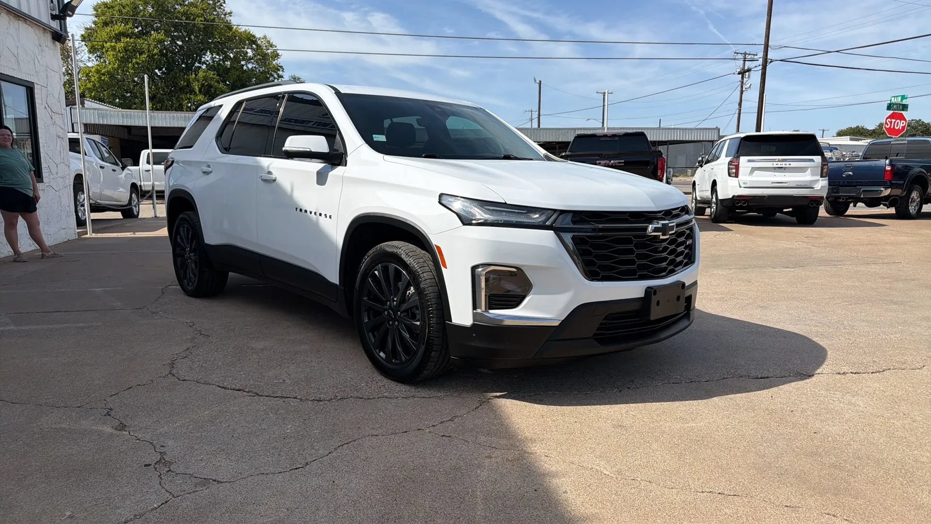 Used 2022 Chevrolet Traverse RS FWD image 4