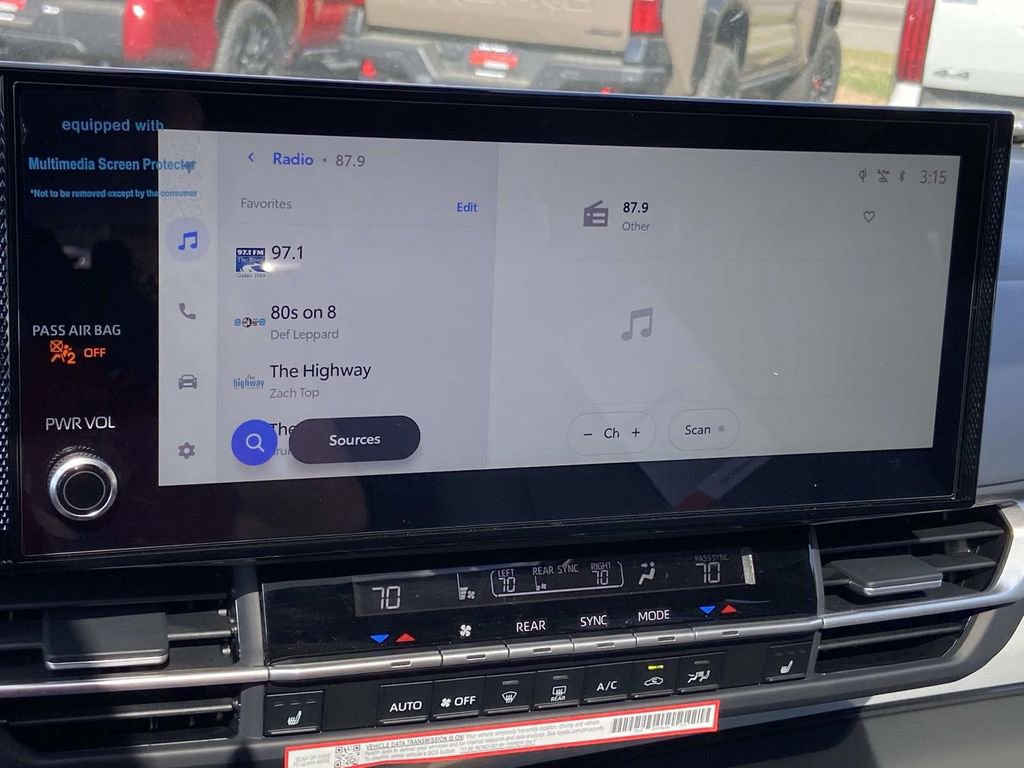 New 2026 Toyota Sienna XLE image 27