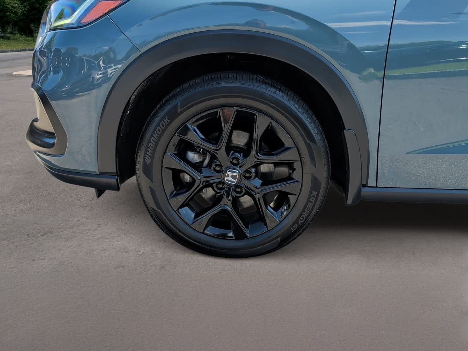 Used 2023 Honda HR-V Sport image 11