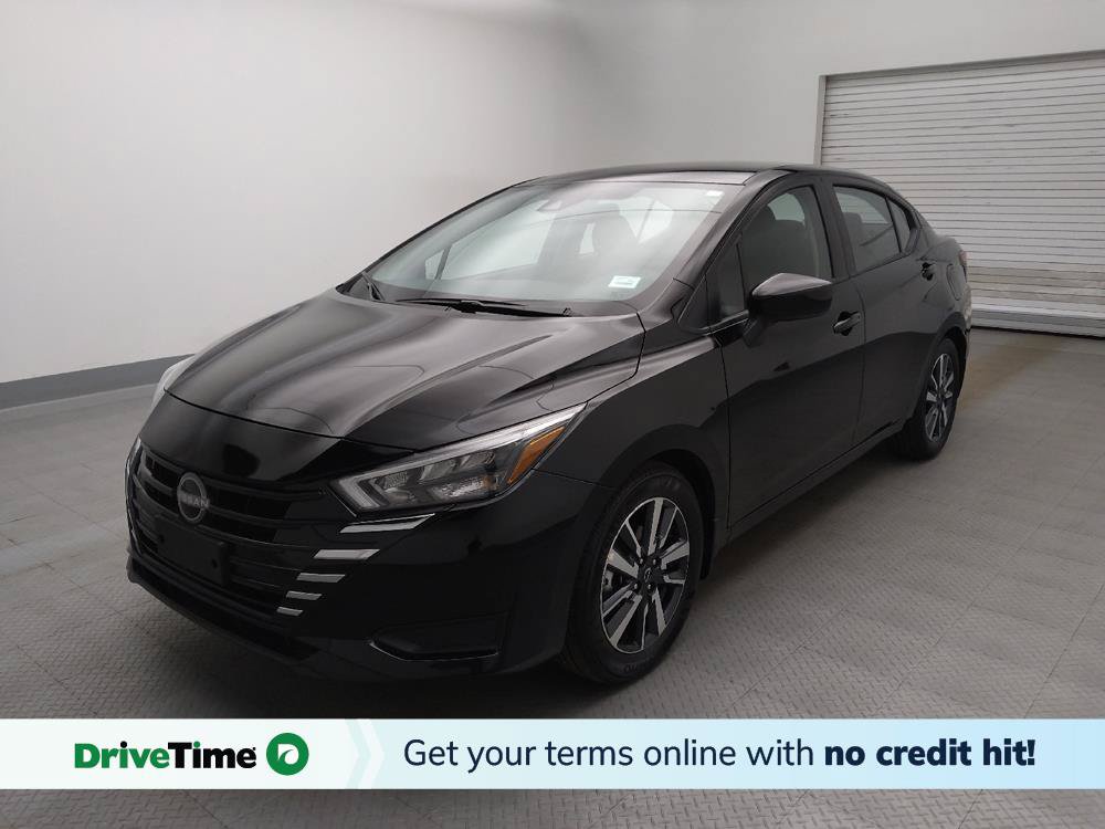 Used 2025 Nissan Versa SV w/ Trunk Package FWD image 1