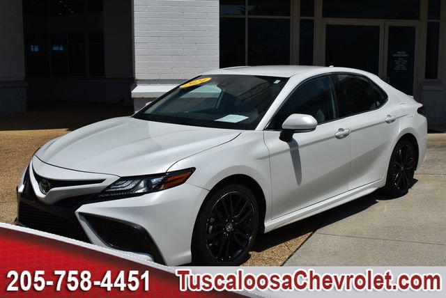 Used 2024 Toyota Camry XSE FWD image 5