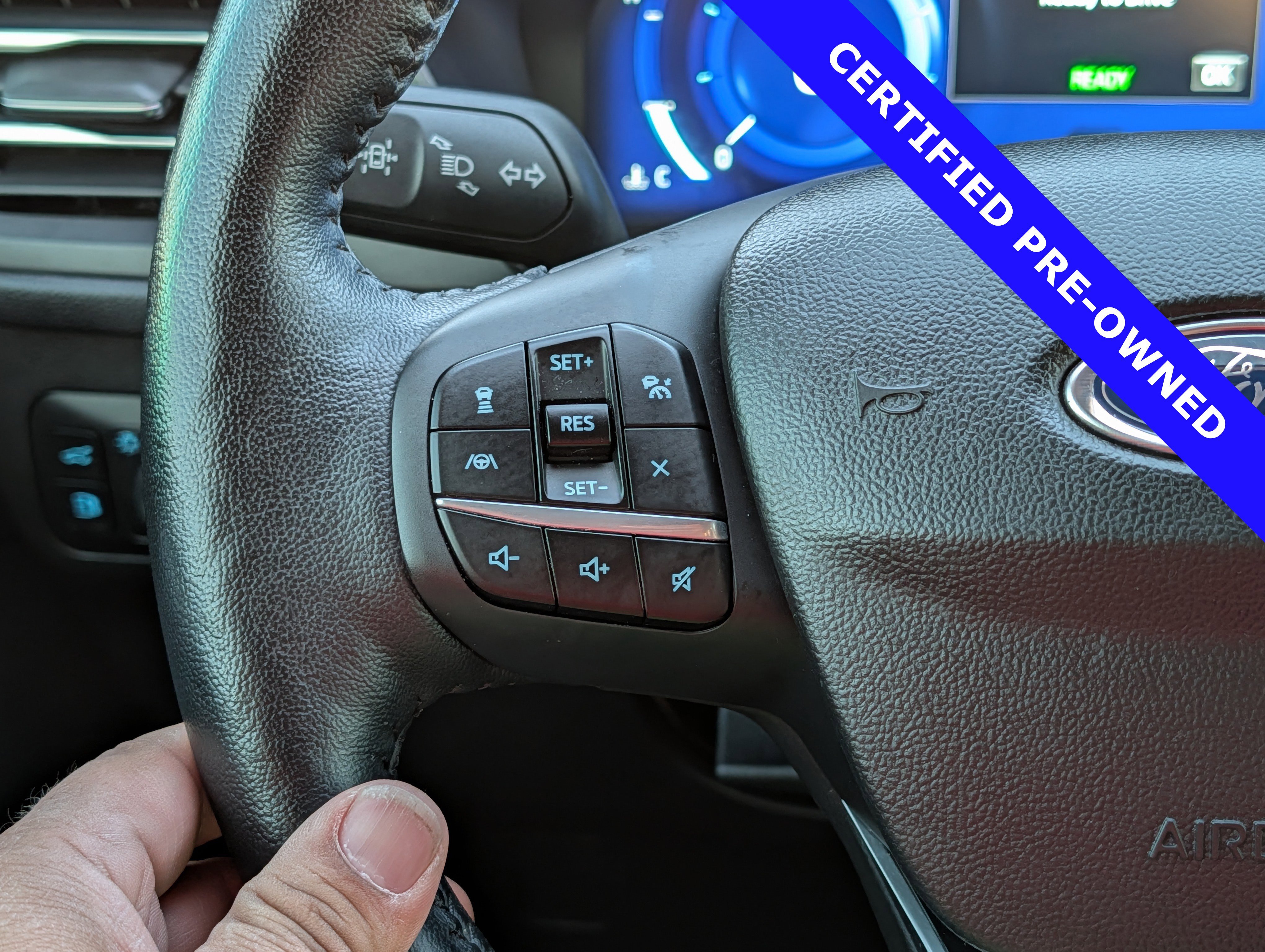 Used 2020 Ford Escape Titanium image 24