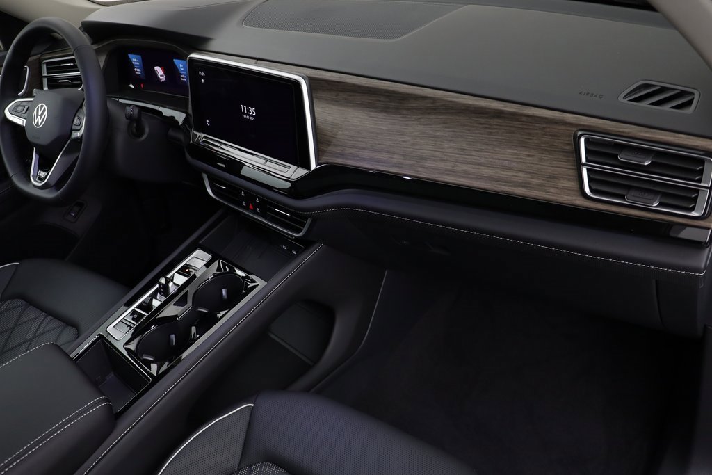 New 2026 Volkswagen Atlas SEL Premium R-Line image 21