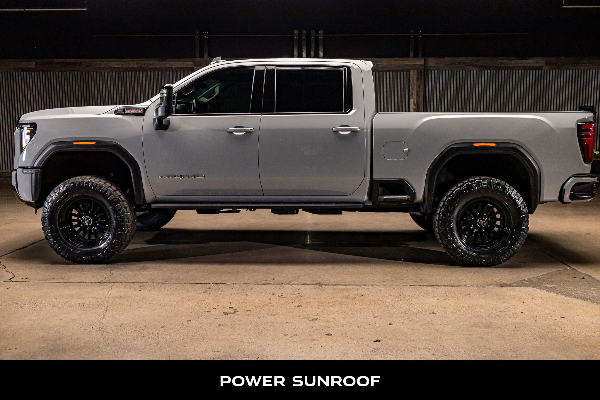 Used 2024 GMC Sierra 3500 AT4 w/ AT4 Premium Plus Package image 6