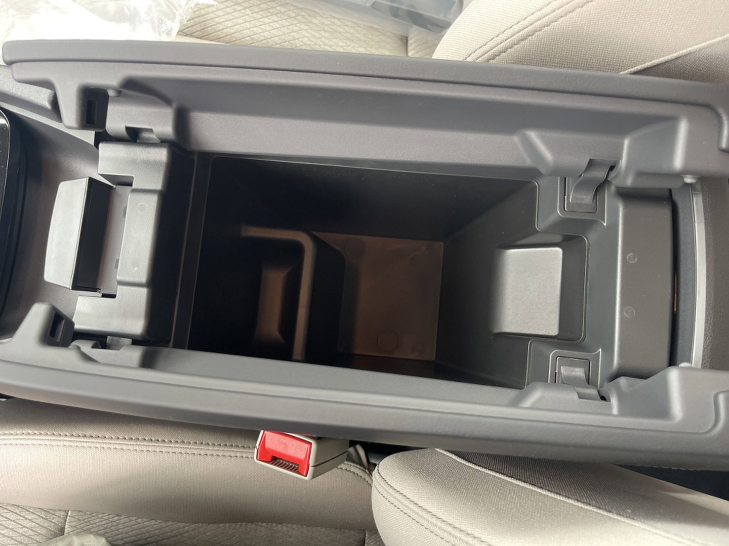 Used 2025 Nissan Rogue SV image 21
