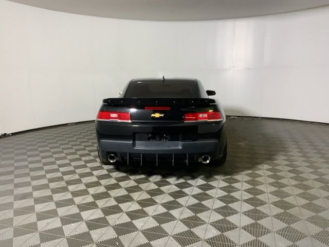 Used 2015 Chevrolet Camaro LS RWD image 8