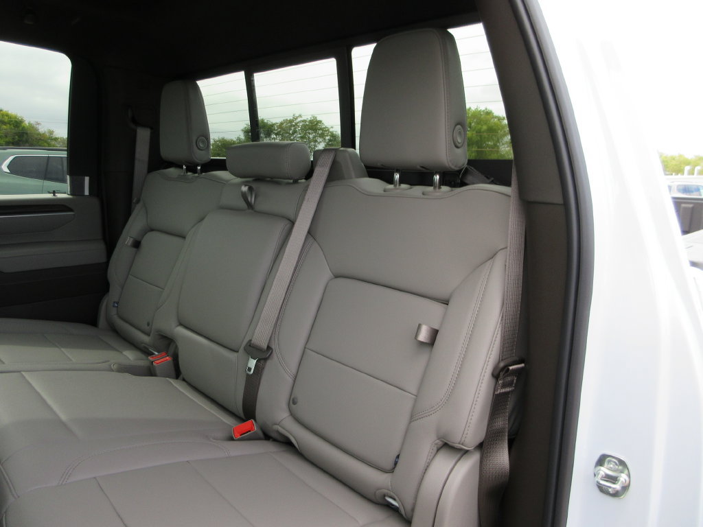 New 2026 GMC Sierra 3500 SLT w/ SLT Premium Package AWD/4WD image 12