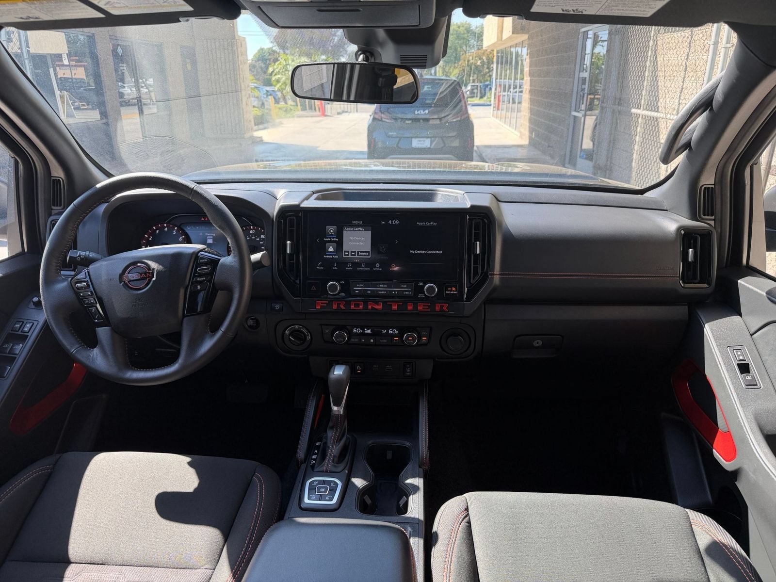 Used 2026 Nissan Frontier PRO-4X AWD/4WD image 33