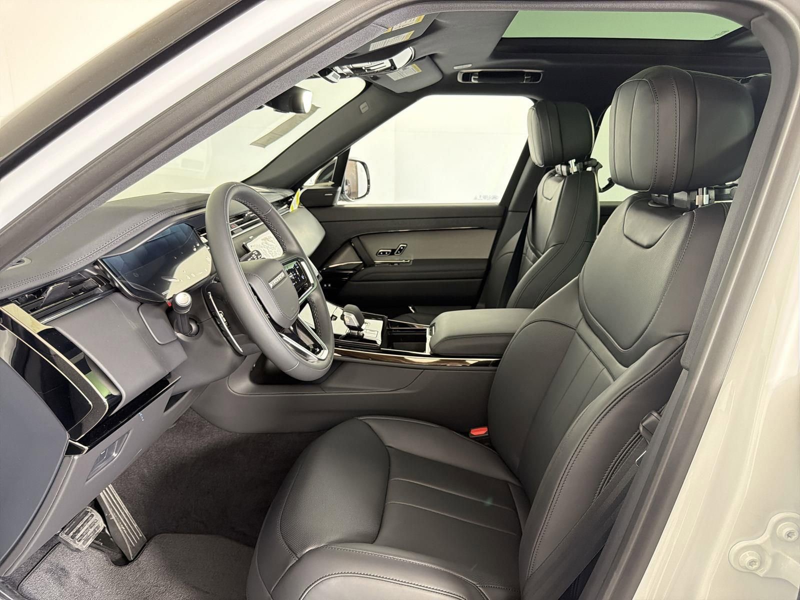 New 2026 Land Rover Range Rover Sport SE image 23