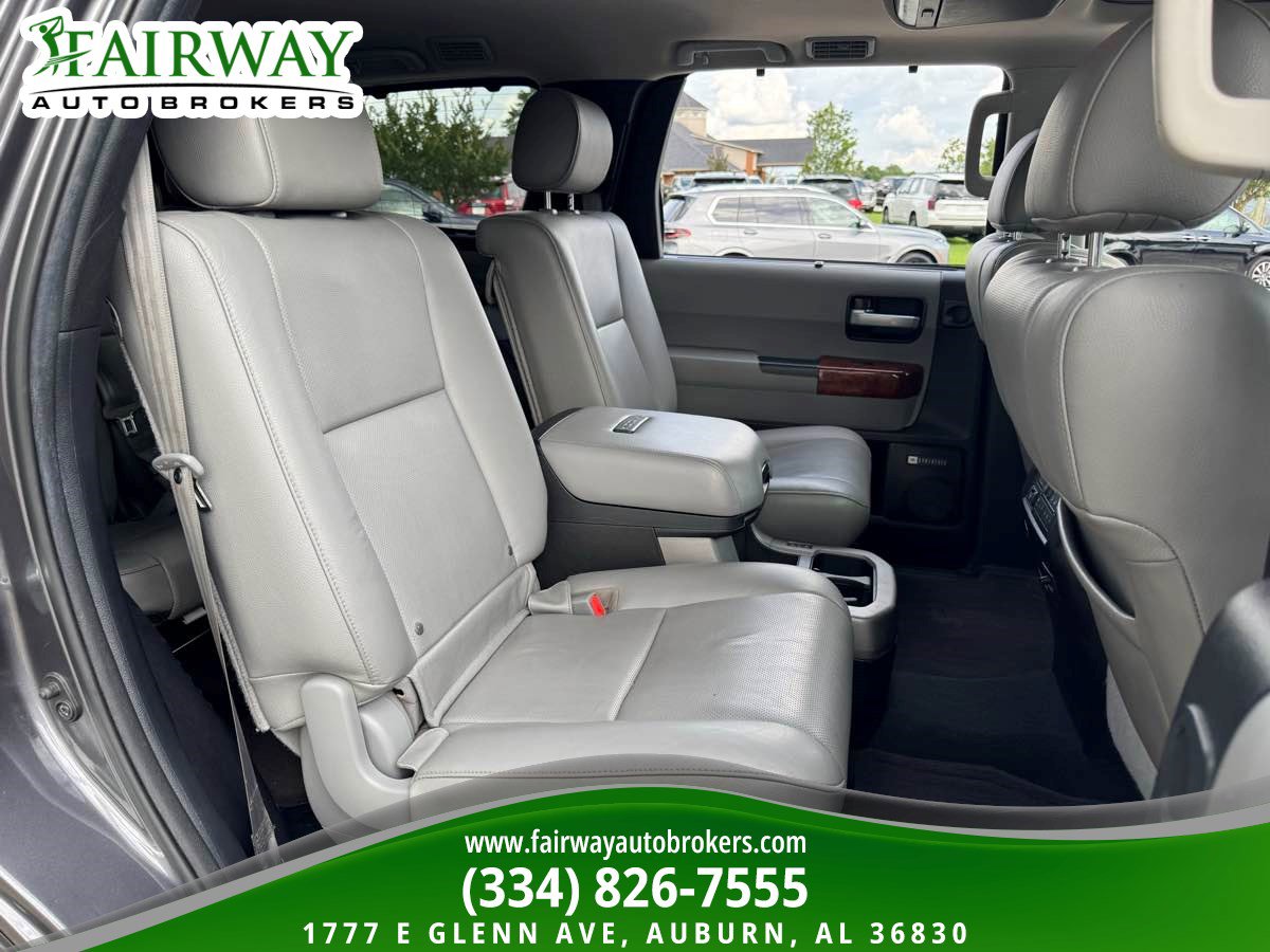 Used 2021 Toyota Sequoia Platinum AWD/4WD image 13
