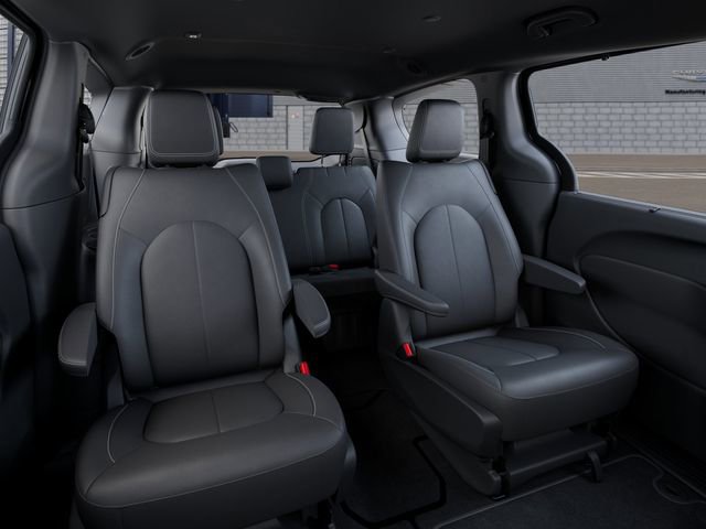 New 2026 Chrysler Pacifica Select FWD image 15