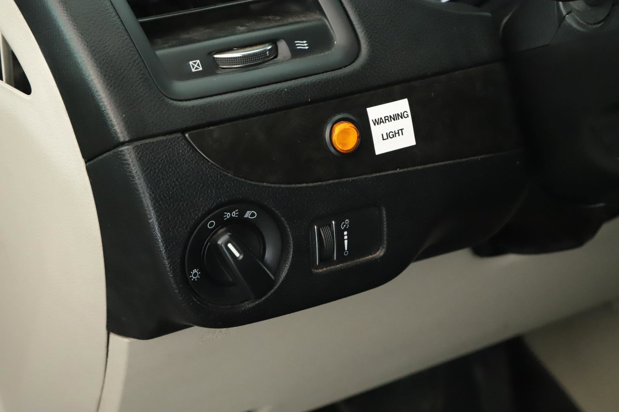 Used 2013 RAM C/V Tradesman image 6