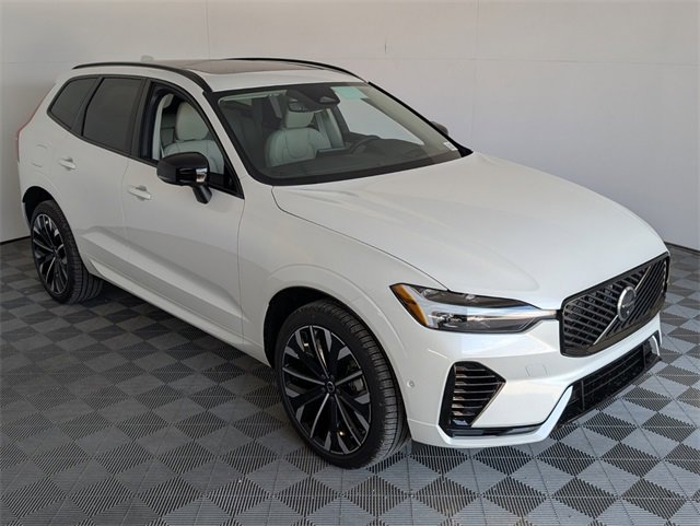 New 2026 Volvo XC60 T8 Ultra image 2