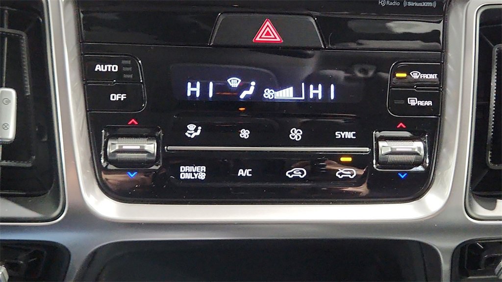 Used 2021 Kia Sorento S image 22