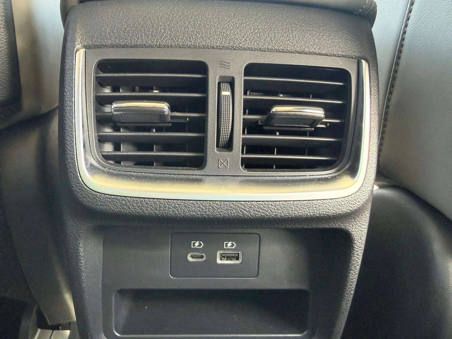 Used 2023 INFINITI QX50 Luxe image 24