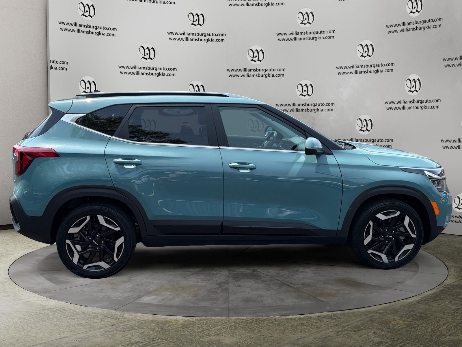 Used 2024 Kia Seltos SX w/ SX Sunroof Package AWD/4WD image 6
